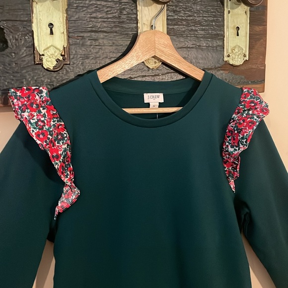 J. Crew Green Sweatshirt with Ruffle Sleeve Size Medium - Picture 7 of 16